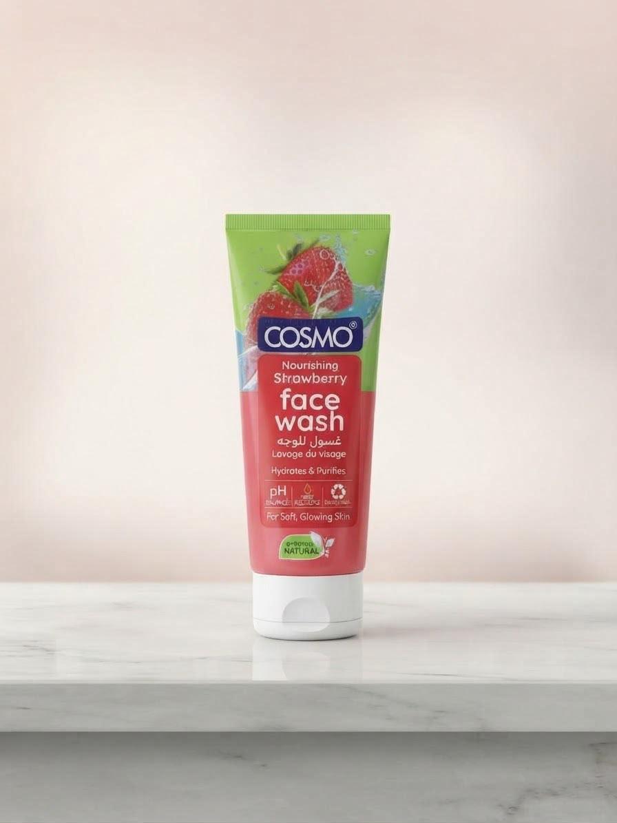 غسول الوجه المغذّي بالفراولة من COSMO